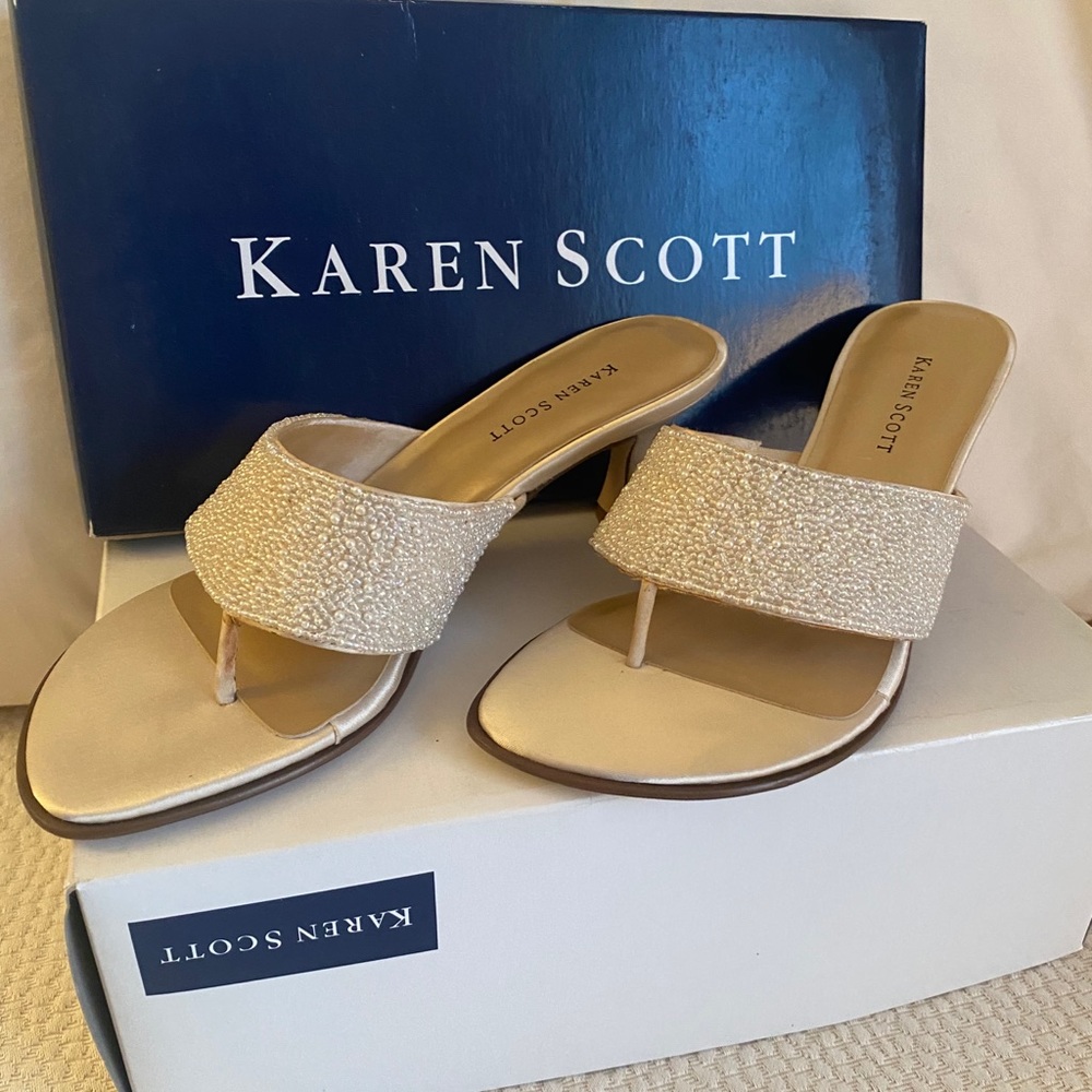 Karen Scott sandal